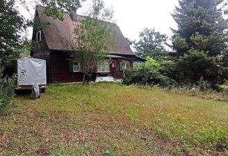 Grundstück mit Altbestand