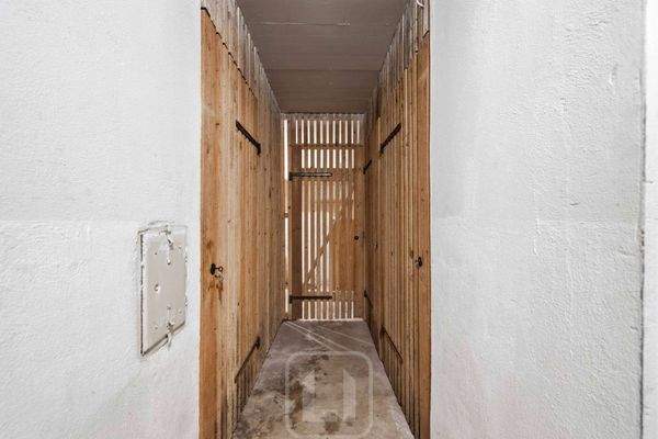 Zugang zu den Kellerabteilen