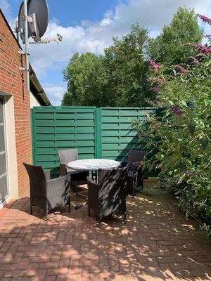 Terrasse mit Möbeln