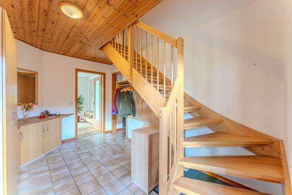 Treppe in das ausgebaute Dachgeschoss