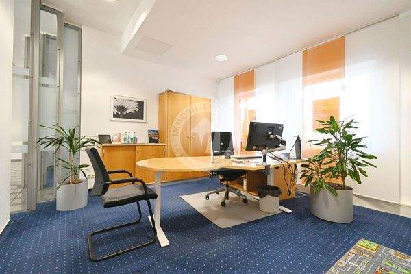 Büro 6 im Erdgeschoss