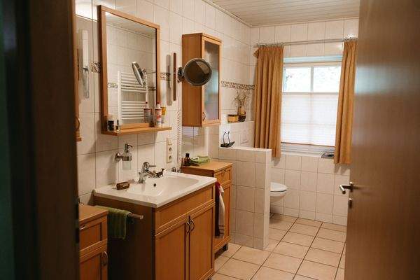 Bad-WC-Dusche-unten - Kopie.jpg