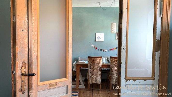 Alte Flügeltür zwischen 2 Zimmern im 2. OG.jpeg