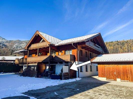 Ansicht Haus und Terrasse EG