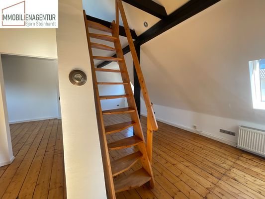 Treppe zur Empore