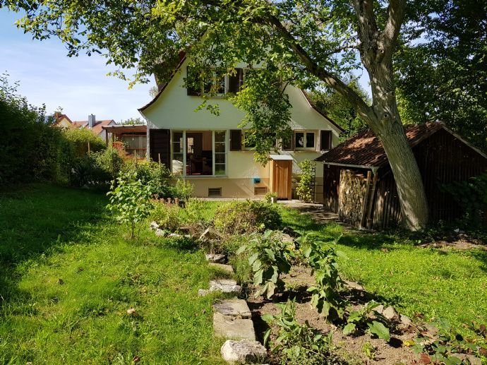 Gemütliches Haus mit großem Garten - zentrale Lage in Müllheim