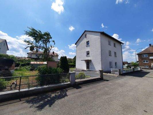 Außenansicht Straße 2.jpeg