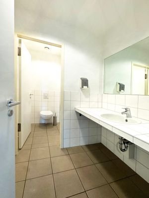 Exemplarisch Sanitäreinrichtungen.jpg