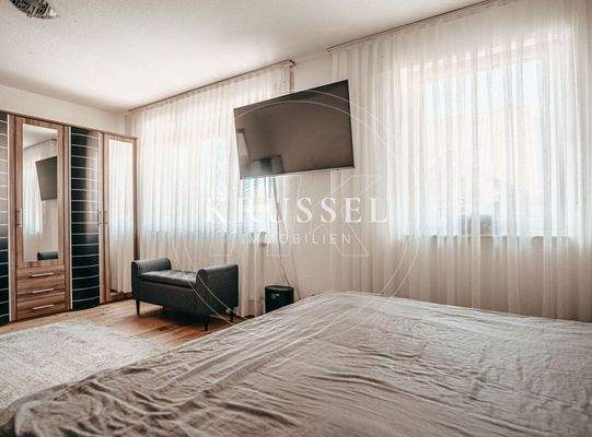 Das helle, lichtdurchflutete Schlafzimmer