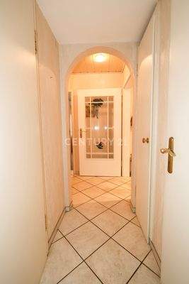 EG Flur Zugang Bad / Keller