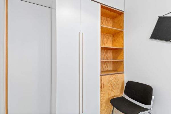 Schlafzimmer mit integriertem Kleiderschrank