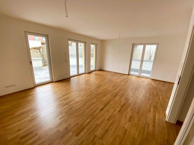 Helle 3- Zimmer Wohnung mit großer Terrasse - Photo 1