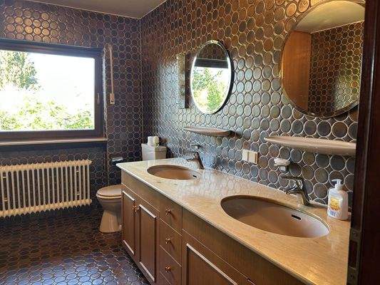 Badezimmer - Ansicht I