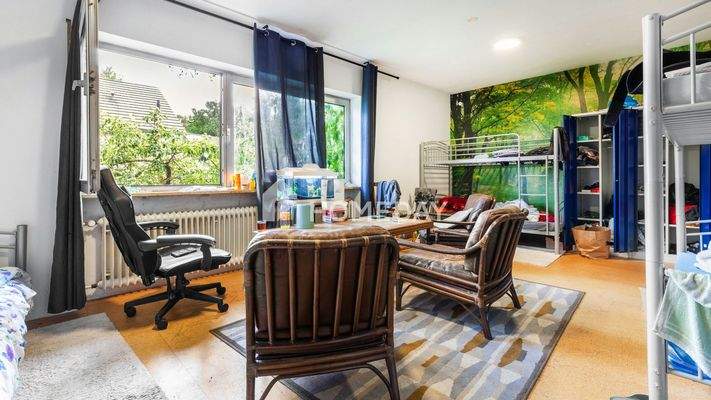 1. OG Schlafzimmer 3 1