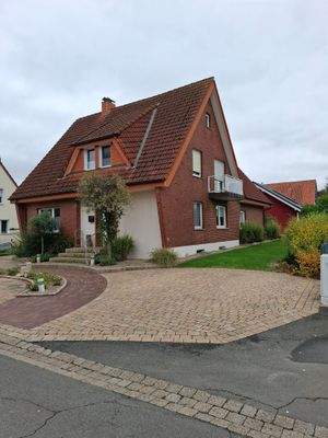 Straßenansicht/Eingangsbereich