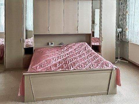 Schlafzimmer EG rechts