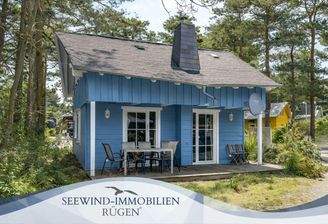 Maritimes Ferienhaus mit Terrasse und Kamin
