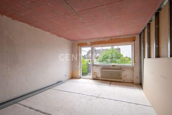Schlafzimmer mit Balkon- jetzt