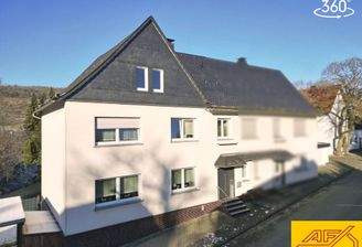 Doppelhaushälfte mit Garage