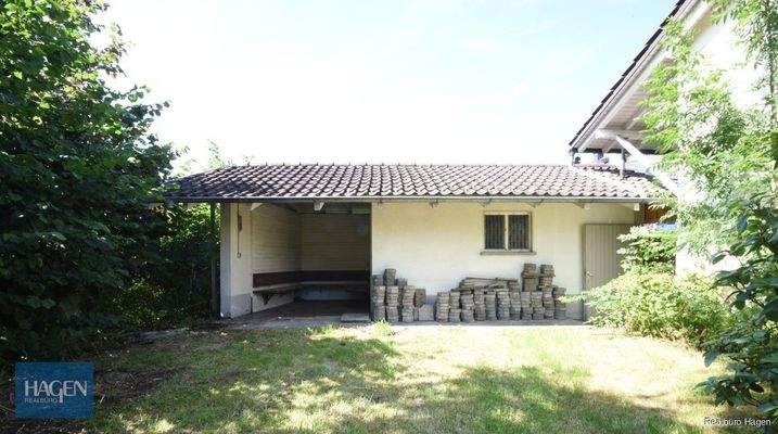 Nebengebäude Garage