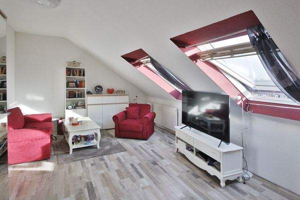 Wohn und Schlafzimmer