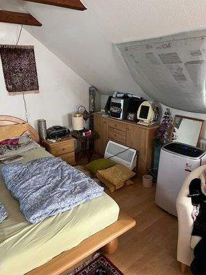 Schlafzimmer---Dachgeschoß-.jpg