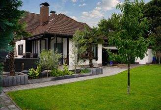 Garten mit Terrasse