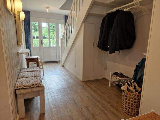 Flur EG rechte Haushälfte