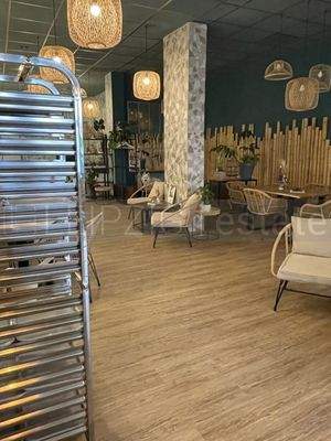 Gewerbe Meuselwitz innen 2