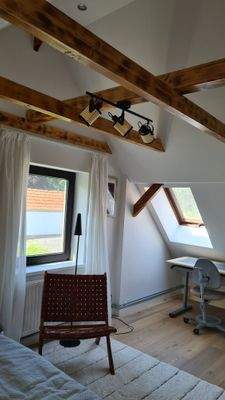 Holzdecke im Kinderzimmer