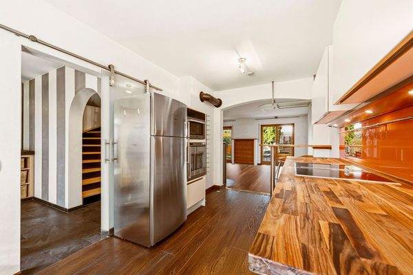 Hochwertige Einbauküche