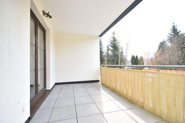 Terrasse - Geräumige 3 Zimmer Terrassenwohnung mit Seeblick Miete Steinbach Am Attersee