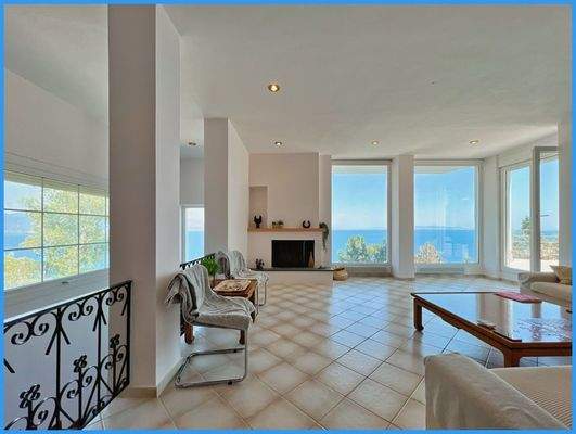 5589732d7db043128191a35437e9c8b8-original