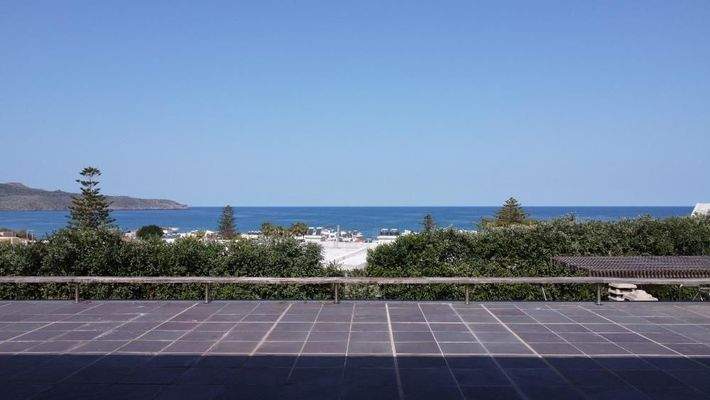 Kreta, Stalos: Luxuriöse Villa mit Meerblick in Strandnähe zu verkaufen