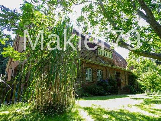 Fußweg zum Wohnhaus