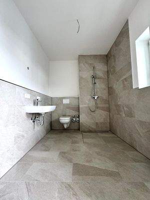 20250415_092617435_iOS