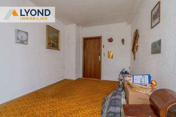 Zimmer OG mir Zugang zum Balkon