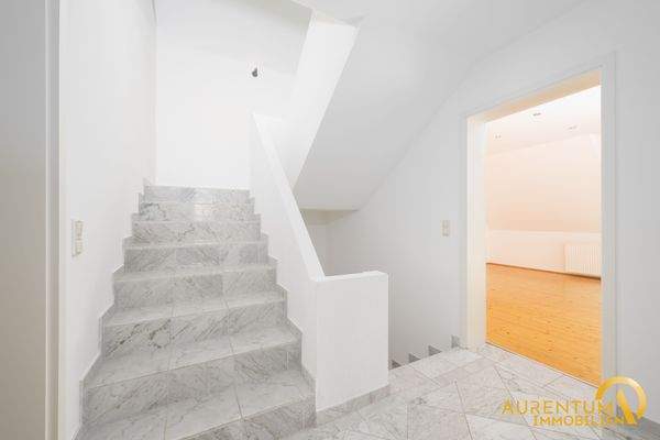 Flur / Treppenaufgang