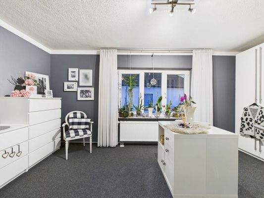 Ankleideraum - EG vorne 