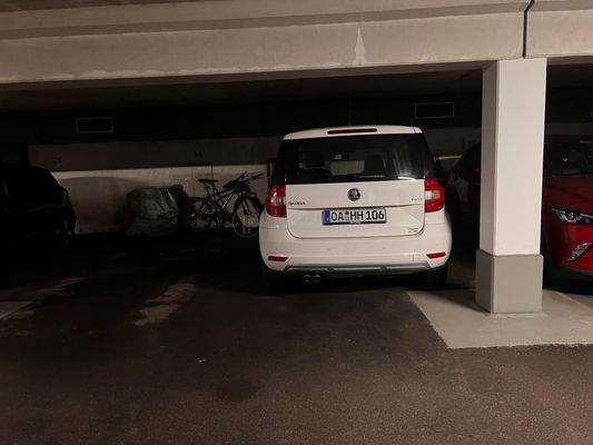 Tiefgaragenstellplatz