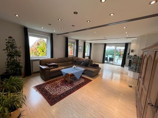 großes Wohnzimmer