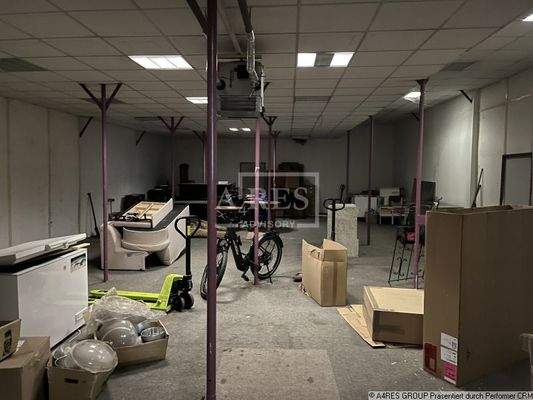 Lager- und Werkstattbereich