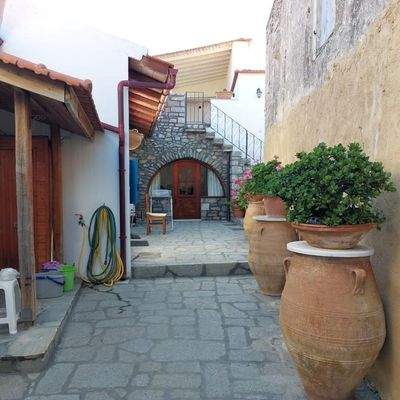 Ostkreta, Exo Mouliana: Traditionelle Steinhäuser mit Meerblick zu verkaufen