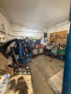 Werkstatt zwei Teil 2.jpeg