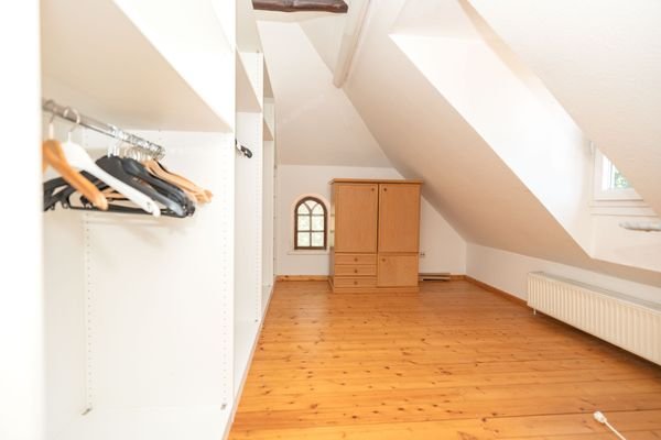 Ankleidezimmer OG