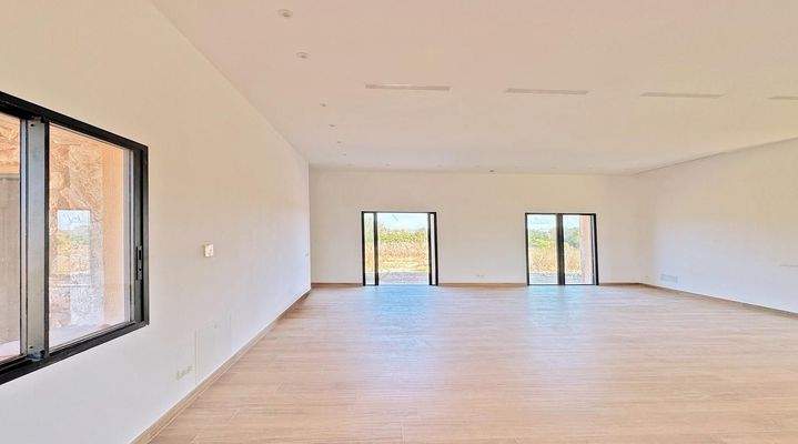 WhatsApp Image 2025-12-09 at 15.34.35 (1)