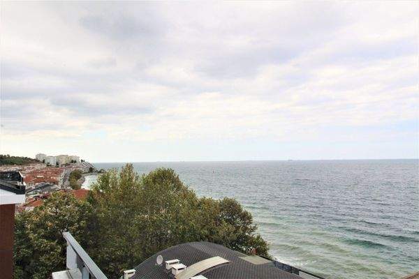Sea-View Apartments by the Beach in Çınarcık Yalova