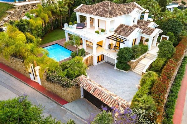 Photo: Villa in Nueva Andalucia