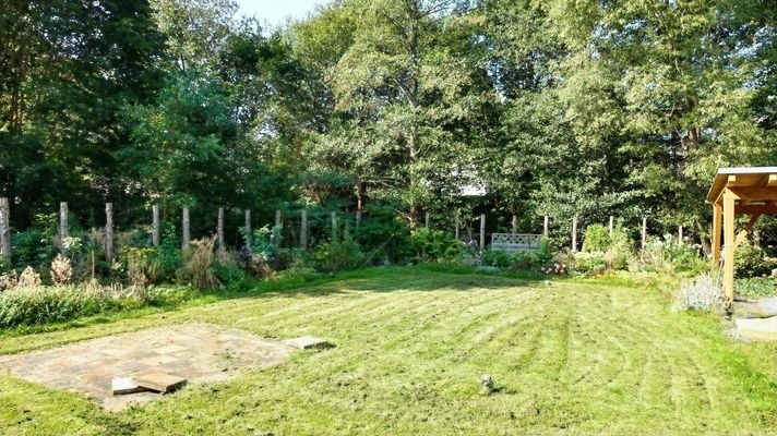Garten mit Terrasse