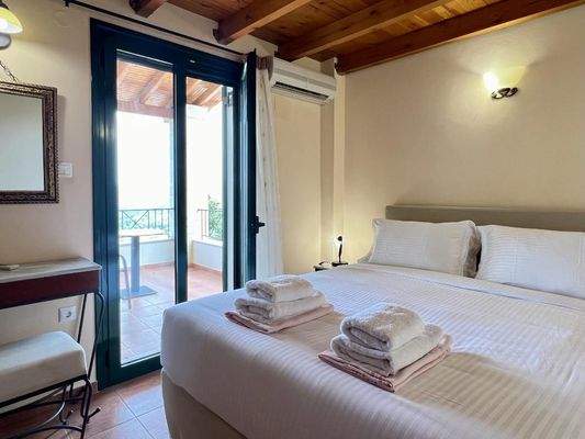 Kreta, Filippos: Villa mit Pool und atemberaubendem Blick zu verkaufen